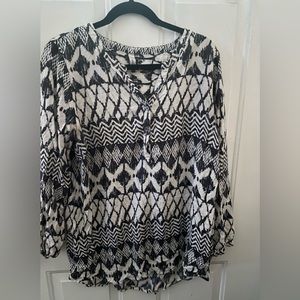 Soya Concept size XL vneck long sleeve abstract tunic shirt. EUC.